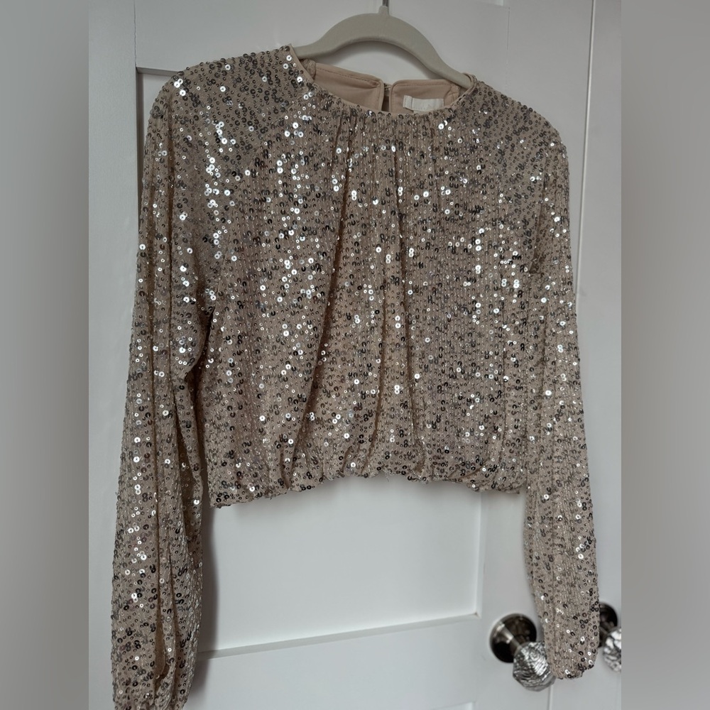 H&M Sparkling Beige Sequin Blouse size S - Picture 3 of 7
